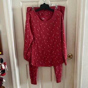 Old Navy thermal feel coral colored sleep pajamas set. Size XL